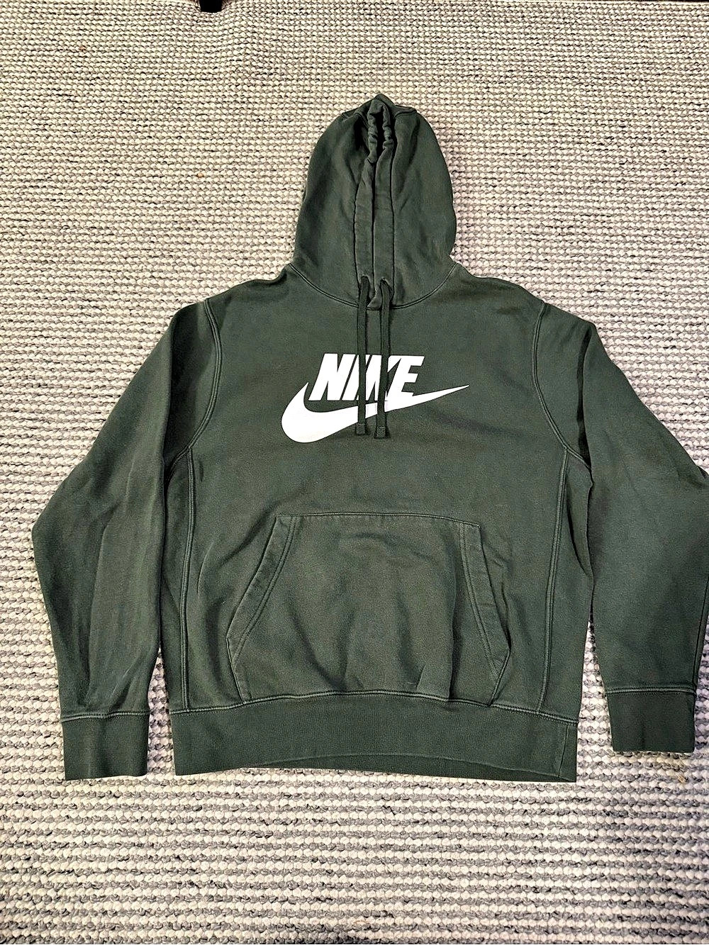 Nike Sportswear Club Fleece Pullover Hoodie Green Size Medium